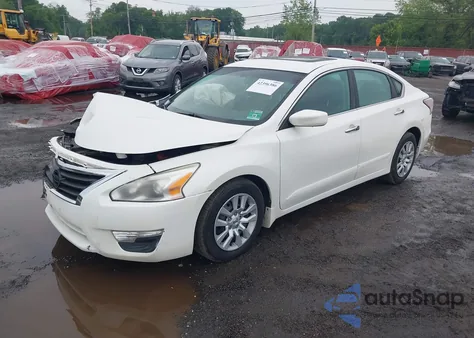 2015 Nissan Altima 2.5 S from USA, damaged, VIN 1N4AL3AP0FC193370